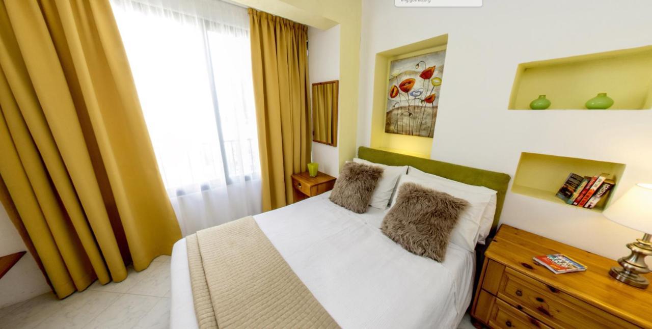Apartment Xemxija *