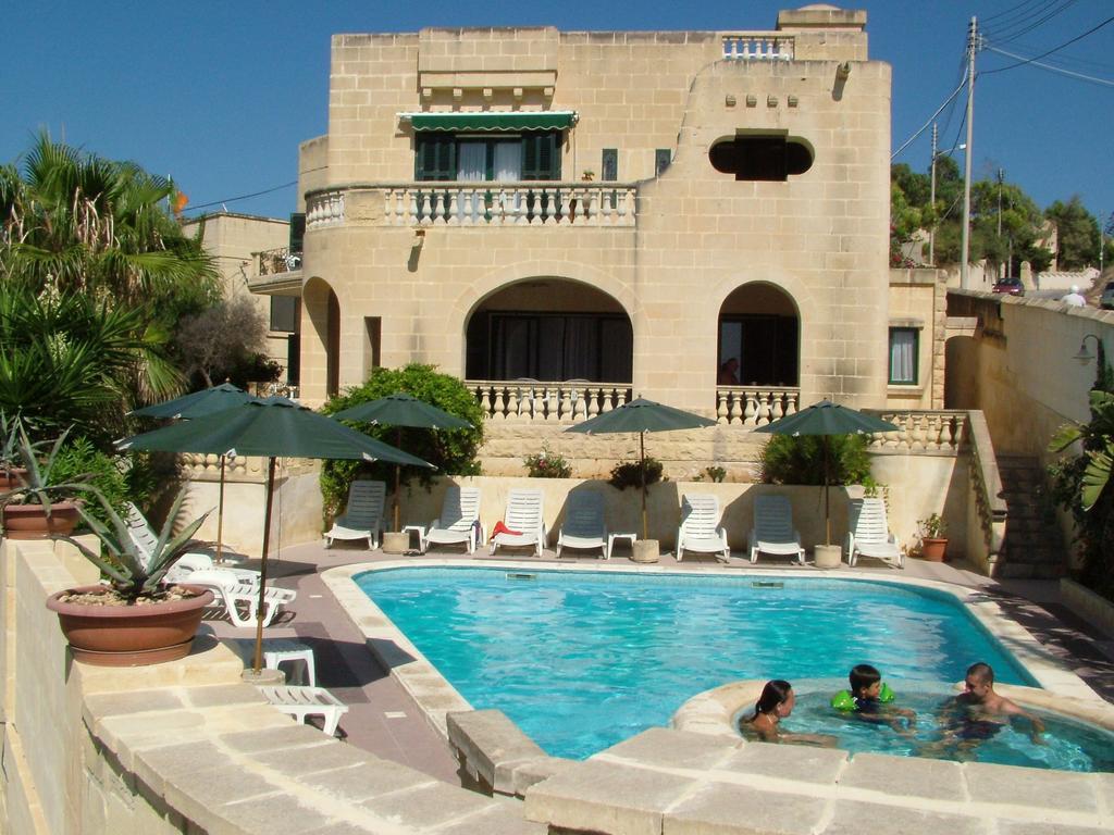 Xemxija Apartment *