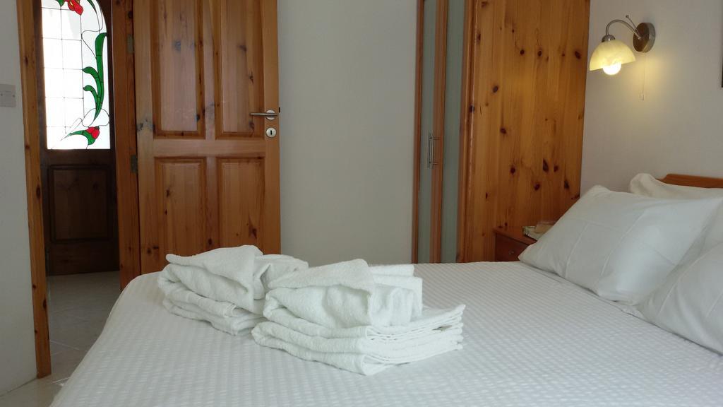 Apartment Xemxija *